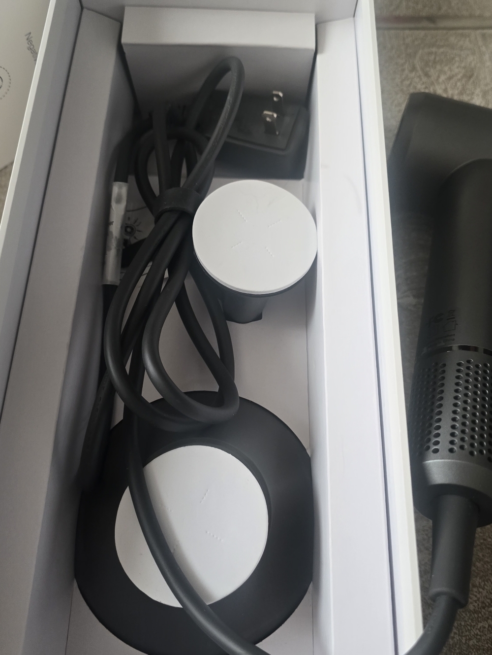 Professional Ionic Hair Dryer - Picture 6 of 15